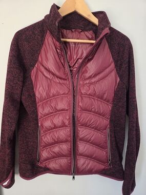 Quilted London Fog Hybrid Puffer Jacket in Burgundy - Small
